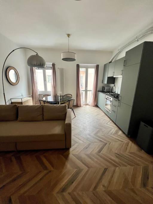 Casa Sassari - Vicino Porta Susa F.S. Torino Eksteriør bilde