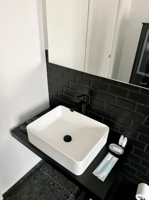 Casa Sassari - Vicino Porta Susa F.S. Torino Eksteriør bilde
